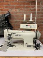 INDUSTRIE NAAIMACHINE 3 VOUDIG TRANSPORT MET STAPPENMOTOR, Ophalen, Gebruikt, Naaimachine, Industrieel