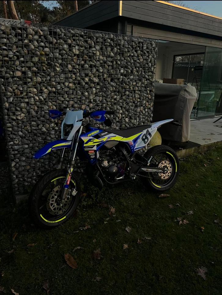 Sherco sm50cc 2022, Fietsen en Brommers, Brommers | Derbi, Gebruikt, Ophalen