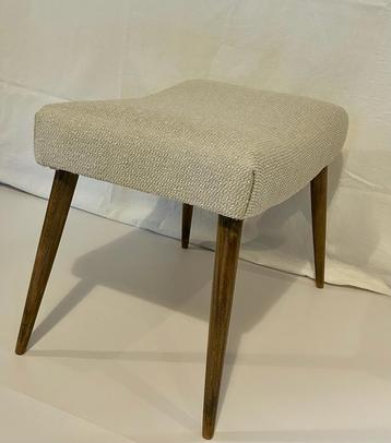 Repose pied scandinave - Entièrement restauré.  beschikbaar voor biedingen