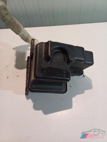 golf7 ruitensproeiertank artik nr 5q0955453 beschikbaar voor biedingen