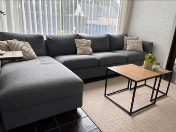 4-zitsbank/zetel met chaise longue beschikbaar voor biedingen