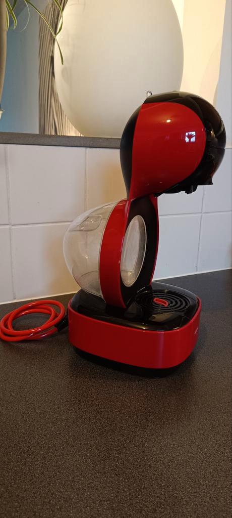 Koffiezetapparaat DOLCE GUSTO KRUPS KP130 in perfecte staat, Elektronische apparatuur, Koffiezetapparaten, Zo goed als nieuw, Koffiepads en cups
