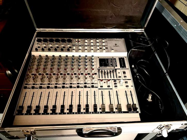 BEHRINGER EURORACK MX1804X, Muziek en Instrumenten, Mengpanelen, Gebruikt, Ophalen of Verzenden