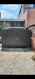Metalen garagebox 600x300 1jaar oud.