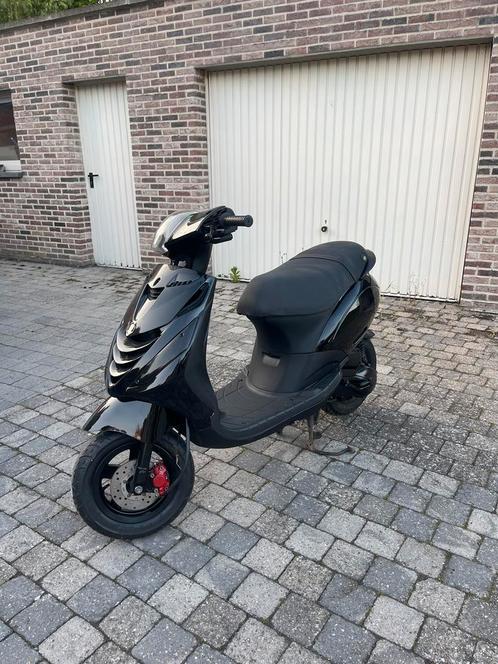 Piaggio zip b klasse 2 takt, Fietsen en Brommers, Scooters | Piaggio, Zip, Ophalen