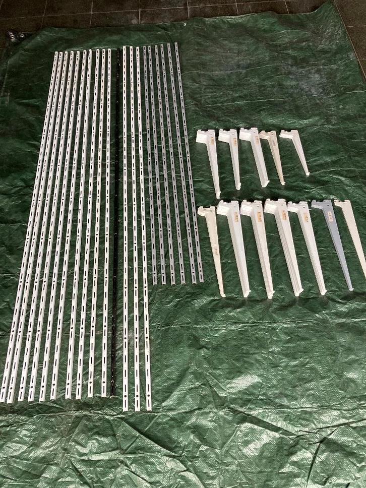 Mooie voorraad stangen en haken voor schappen, Huis en Inrichting, Woonaccessoires | Wandplanken en Boekenplanken, Gebruikt, Ophalen