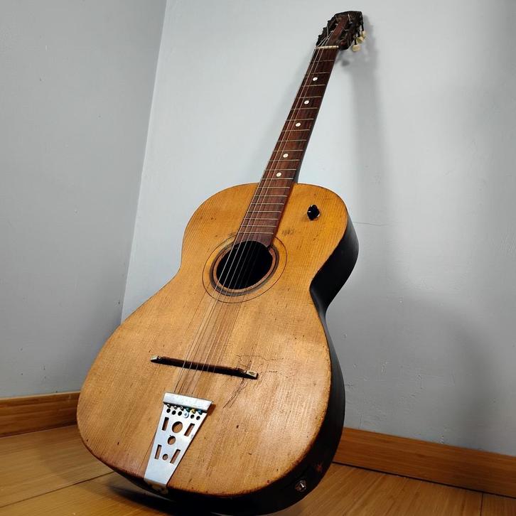 Folk/zigeunergitaar „Maruja”, Italië/Spanje, 1950-1960, Antiek en Kunst, Antiek | Gereedschap en Instrumenten