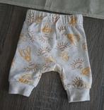 Disney baby broekje Winnie the Pooh newborn, Enfants & Bébés, Vêtements de bébé | Taille 50, Pantalon, Garçon ou Fille, Enlèvement ou Envoi