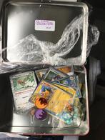 Pokemon grote metalen koffertjes met 150 kaarten, Ophalen of Verzenden, Meerdere kaarten