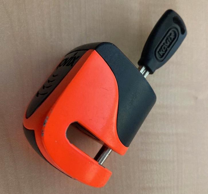 Kovix KS-6 schijfremslot met alarm - als nieuw, Motos, Accessoires | Cadenas, Comme neuf, Enlèvement ou Envoi