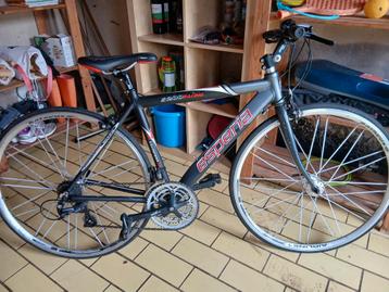 Sportfiets heren dames, Fietsen en Brommers, Ophalen, Zo goed als nieuw, Batavus