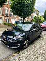 VW e-Golf 100kW (136CH) noire 5 portes, Autos, Cuir, Berline, Noir, Automatique