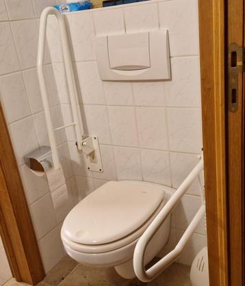  toiletbeugel opklapbaar beschikbaar voor biedingen