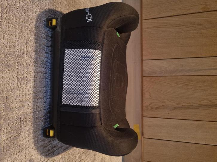 Dreambee Verhoogkussen Essentials IsoFix i-Size zwart, Kinderen en Baby's, Autostoeltjes, Zo goed als nieuw, Maxi-Cosi, Isofix