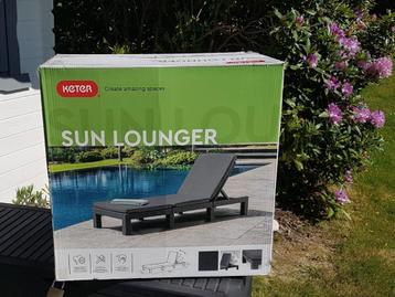 Zonnebad beschikbaar voor biedingen
