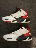 Jordan Max aura 4, Ophalen, Zo goed als nieuw, Schoenen
