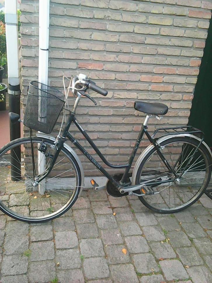 damesfiets lavenir 26 inch met mandje, Fietsen en Brommers, Fietsen | Dames | Omafietsen, 50 tot 53 cm, Handrem, Versnellingen