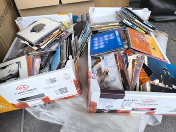 Te koop +/- 150 cd-singles en 20 mini-singles beschikbaar voor biedingen