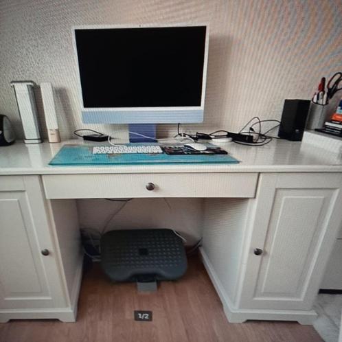 Ikea Liatorp bureau met bureaustoel, Huis en Inrichting, Bureaus, Gebruikt, Bureau, Ophalen