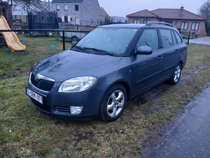 Fabia II 1.4 Tdi Greenline, Autos, Skoda, Particulier, Fabia, ABS, Air conditionné, Verrouillage central, Cruise Control, Barres de toit