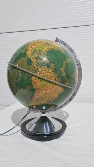 Globe physique et politique, édition standaard 1969, Enlèvement ou Envoi, Lumineux, Comme neuf
