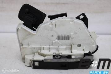 Portierslot rechtsvoor VW Golf 6 Cabrio 5K1837016B beschikbaar voor biedingen