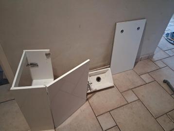 Wc kastje met pombak en kraan, Enlèvement