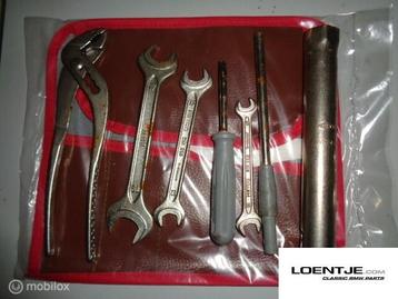 gereedschap rollo BMW 02 met gereedschap 1502 1602 1802 2002 beschikbaar voor biedingen