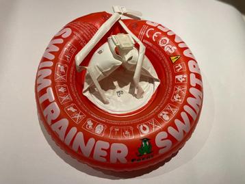 Freds Swim Academy Swimtrainer Classic rood beschikbaar voor biedingen