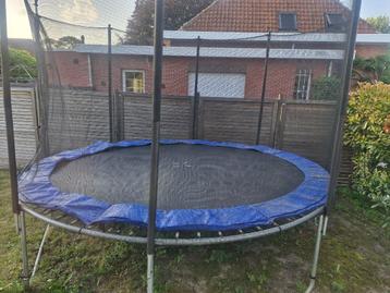 Trampoline beschikbaar voor biedingen
