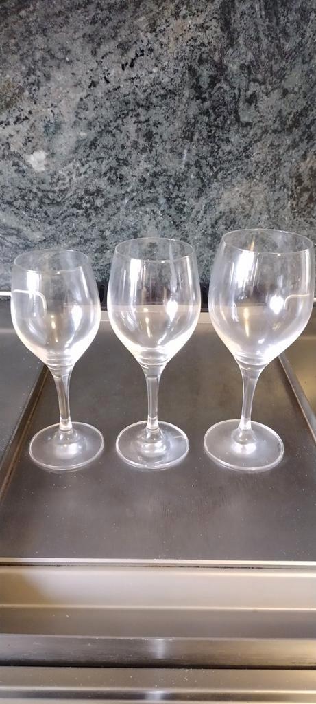 zwiezel wijn glazen, Verzamelen, Glas en Drinkglazen, Nieuw, Overige typen, Ophalen