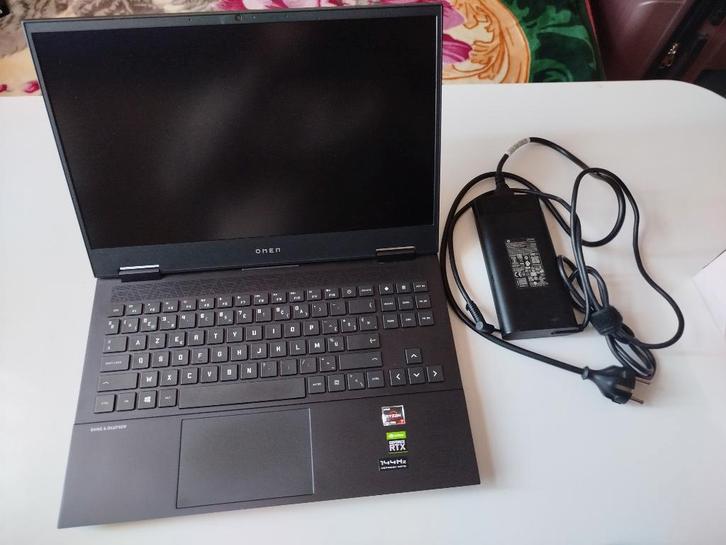 Set laptops, Computers en Software, Windows Laptops, Zo goed als nieuw, 16 inch, SSD, 4 Ghz of meer, 16 GB, Azerty, Met videokaart