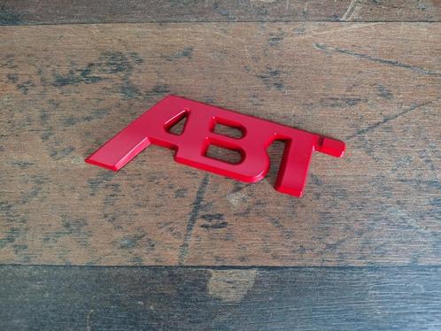 Embleem "ABT" Volkswagen / Audi / Tuning / Rood /NIEUW!!!, Auto-onderdelen, Overige Auto-onderdelen, Audi, Volkswagen, Verzenden