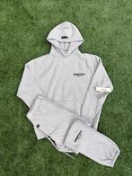 Essentials dark oatmeal traningspak Size M-L, Kleding | Heren, Sportkleding, Ophalen of Verzenden, Zo goed als nieuw