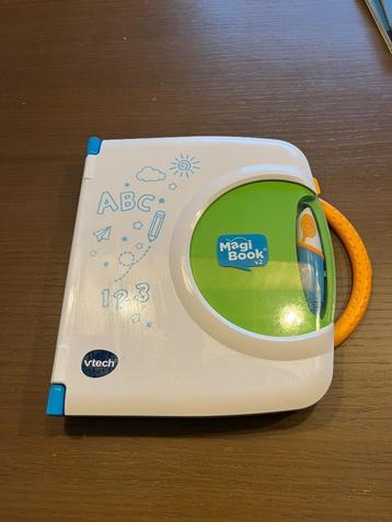 Magibook V2 Vtech met 7 verschillende boekjes disponible aux enchères