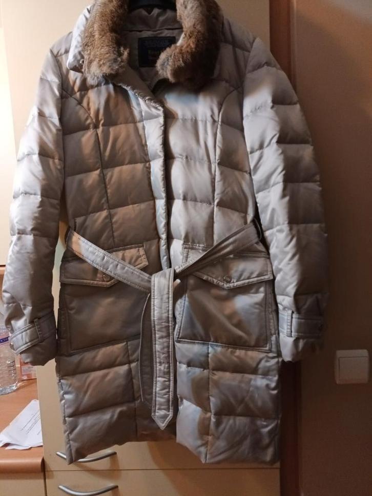 Volkedig nieuwe warme winteranorak "RIVERVWOODS" e, Kleding | Dames, Jassen | Winter, Maat 42/44 (L), Ophalen of Verzenden