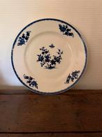 Porseleinen bord van Doornik, decor a la mouche, Antiek en Kunst, Antiek | Servies los