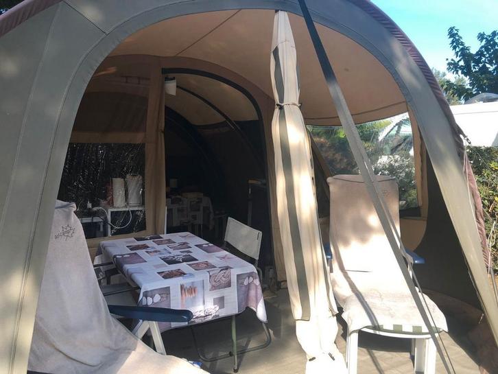 Tent villagrande 400, Caravans en Kamperen, Tenten, tot en met 6, Gebruikt, Ophalen