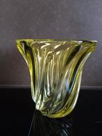 vazen en coupes, Enlèvement