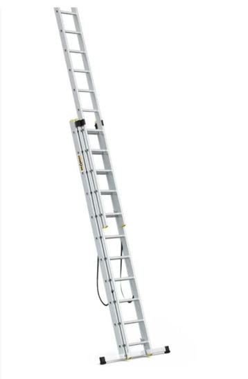 nieuwe ladders 3x11 treden beschikbaar voor biedingen