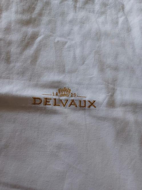 DELVAUX Zeer grote geborduurde hoes met logo, Handtassen en Accessoires, Tassen | Damestassen, Verzenden