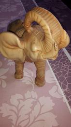 Éléphant de pierre 25€, Comme neuf, Animal, Enlèvement