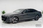BMW M760e xDrive Individual! FULL OPTIONS! Tv! Lounge sit!, Autos, Carnet d'entretien, Cuir, Berline, 4 portes