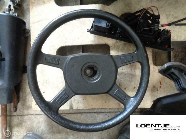 Stuur BMW e28 518 520 525 528i, Autos : Pièces & Accessoires, Commande, BMW, Utilisé, Enlèvement ou Envoi