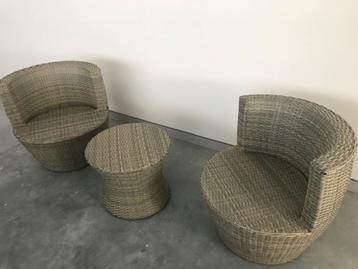 Loungeset beschikbaar voor biedingen