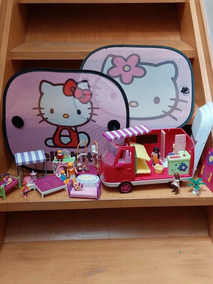 Camping car Hello Kitty - 9 personnages Playmobil, Enfants & Bébés, Jouets | Playmobil, Comme neuf, Playmobil en vrac, Enlèvement