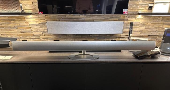 Bang & Olufsen Beolab 7.6 + table stand in nieuwstaat ! B&O, Audio, Tv en Foto, Luidsprekerboxen, Zo goed als nieuw, Center speaker