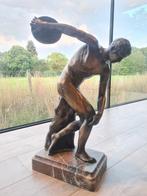 Belle sculpture en bronze "Myron" 67 cm - massif - 26,2 kg !, Antiquités & Art, Enlèvement ou Envoi