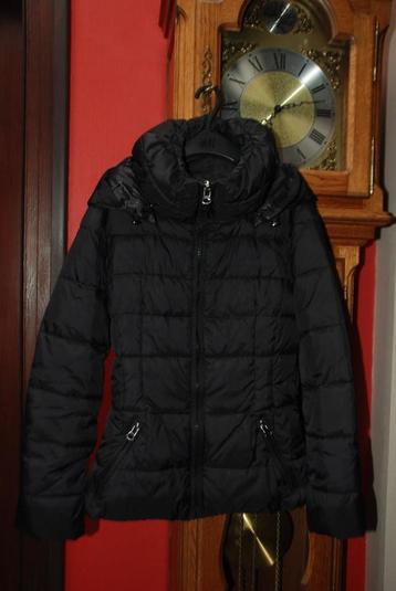 „BENETTON” zwarte parka-jas „BENETTON” T34 of 14A