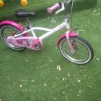 BTWIN branded Girl's Barbie cycle, Fietsen en Brommers, Ophalen, Zo goed als nieuw, B-Twin